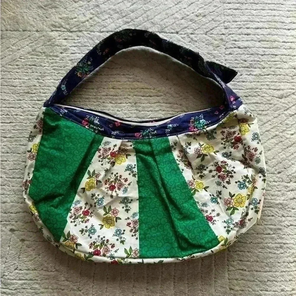 Hobo style quilted purse